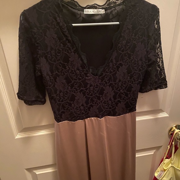 Dress - Picture 2 of 3